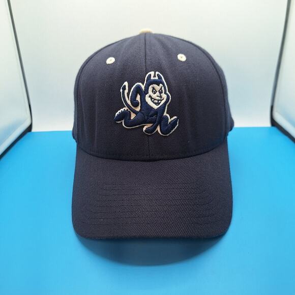 Vintage Duke Blue Devils Fitted Baseball Cap Size S/M Flexfit Navy Wool - Picture 1 of 7